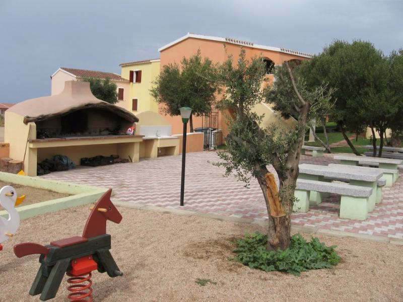 Residenza Pierre Et Vacances Badus Badesi Bagian luar foto