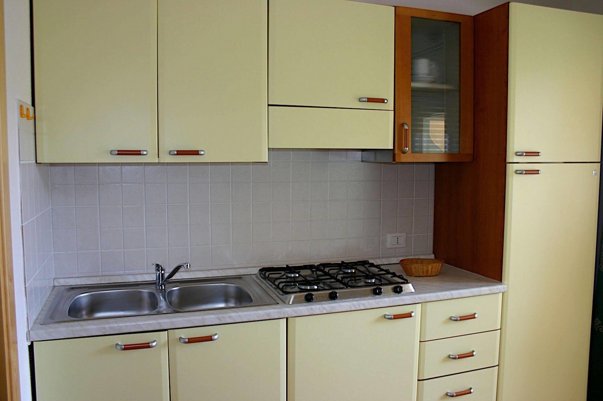 Residenza Pierre Et Vacances Badus Badesi Bagian luar foto